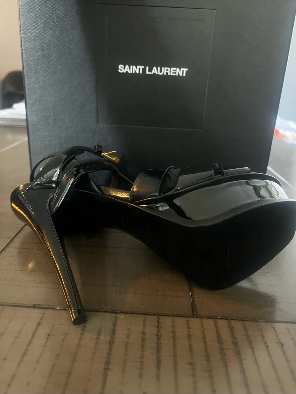 Saint Laurent glossy black
